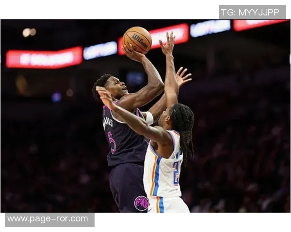 爱德华兹关键时刻发威末节高效得分助队逆转获胜 爱德华兹关键时刻发威末节高效得分助队逆转获胜